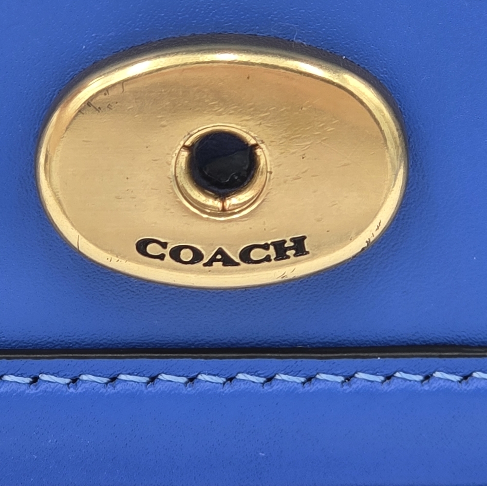 Coach 1941 Glovetanned Leather Hero Crossbody, Blue Fin, 🔥CARRIED ONCE!🔥 - Picture 10 of 15